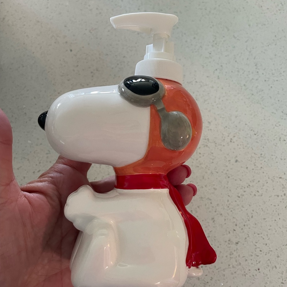 Vintage Snoopy Red Baron Ceramic Soap/Lotion Dispenser. - Picture 2 of 6